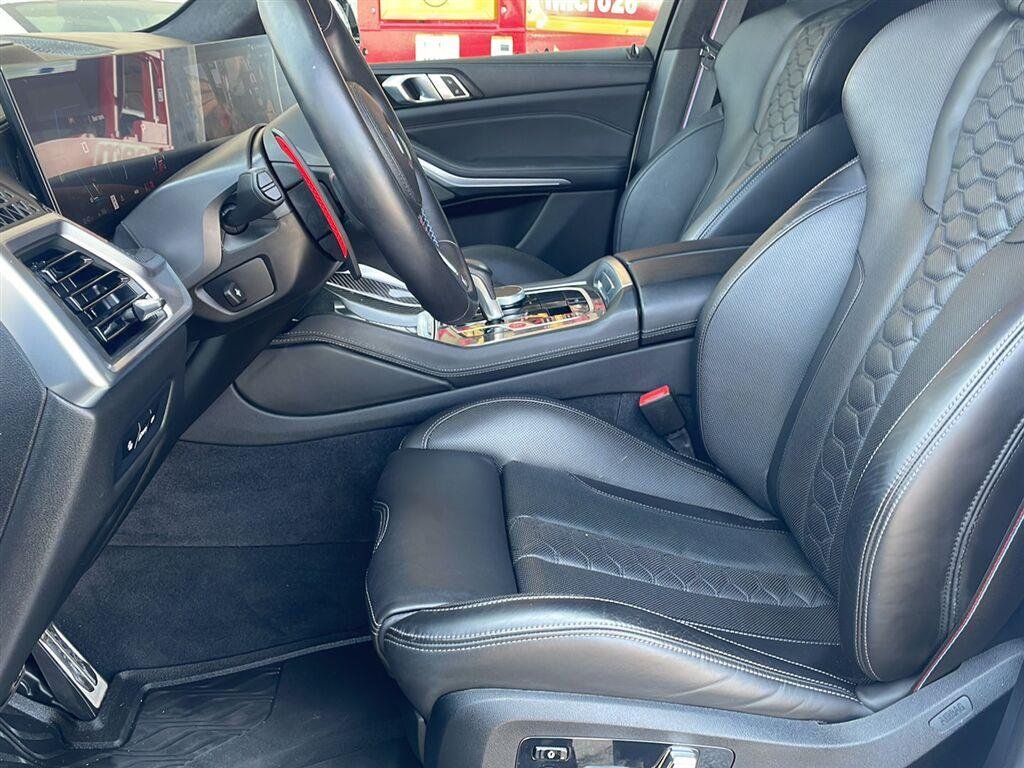 bmw x5 m 2025 5YM13ET02S9Y50075 image bmw x5 m 2025 5YM13ET02S9Y50075 image